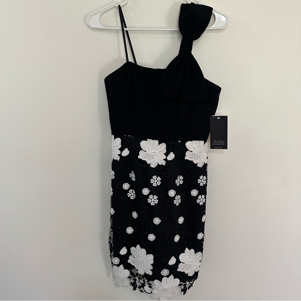 Aidan by Aidan Mattox‎ black white floral lace mini dress one-shoulder bow NWT